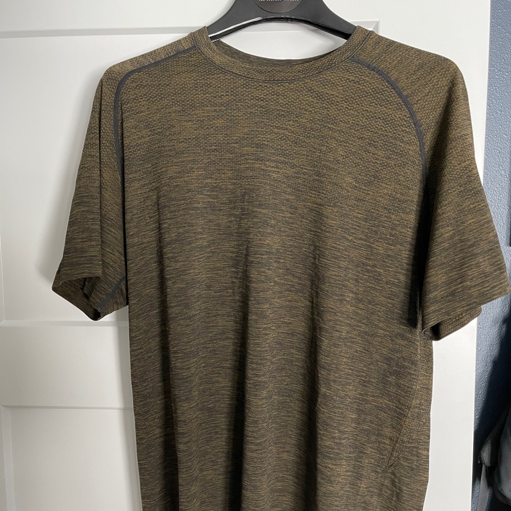Lululemon Metal Vent 2.0 T-shirt L